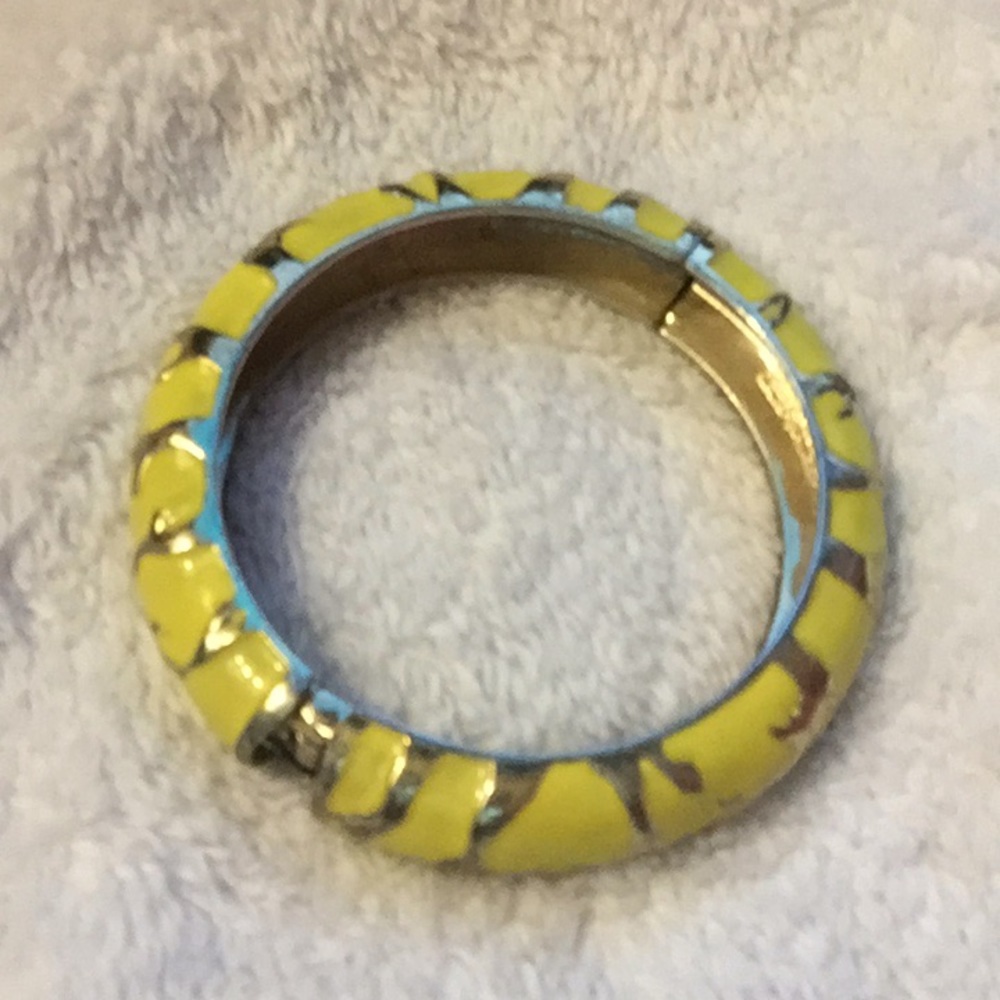 ‼️FREE w/ $20 purch‼️Banana Republic Yellow Bangle
